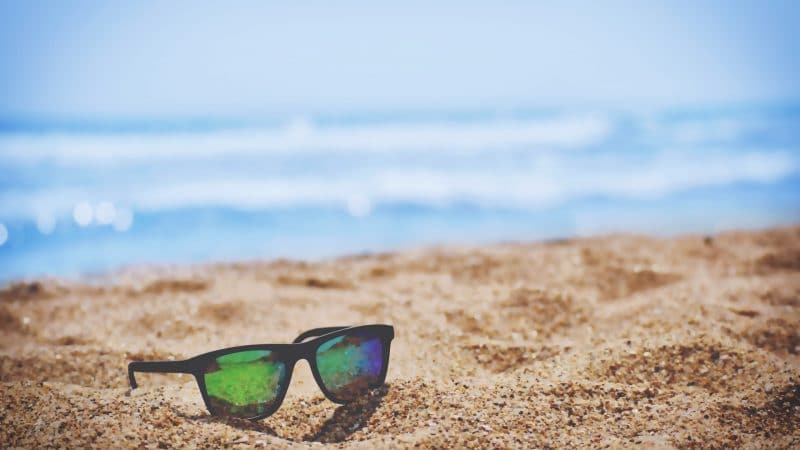 Que prévoir dans sa valise pour des vacances à la plage ?